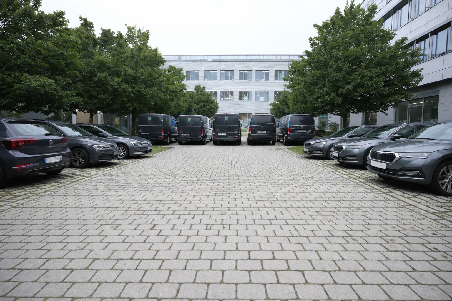 Hauptniederlassung Fuhrpark Parplatz