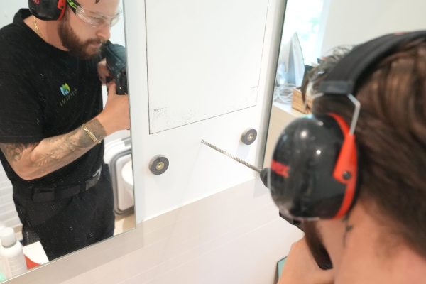 Bohrung für eine Leckortung